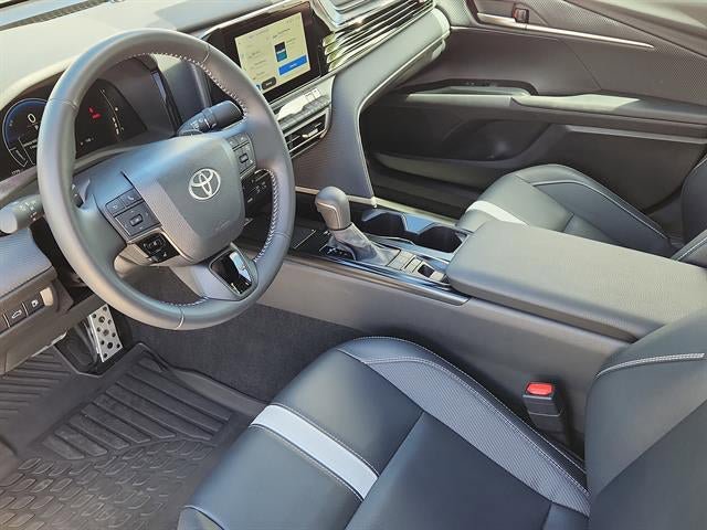 Used 2025 Toyota Camry SE w/ Convenience Package AWD/4WD image 8