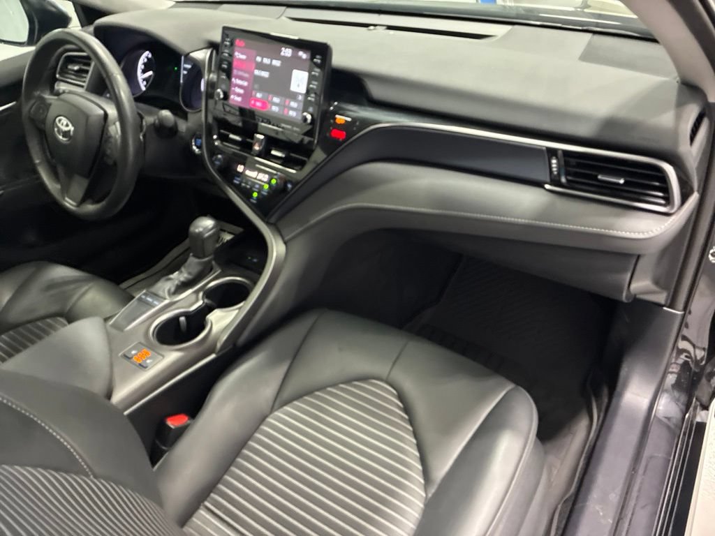 Used 2024 Toyota Camry SE w/ Cold Weather Package FWD image 42