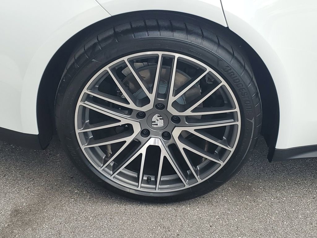 New 2026 Porsche Panamera image 13