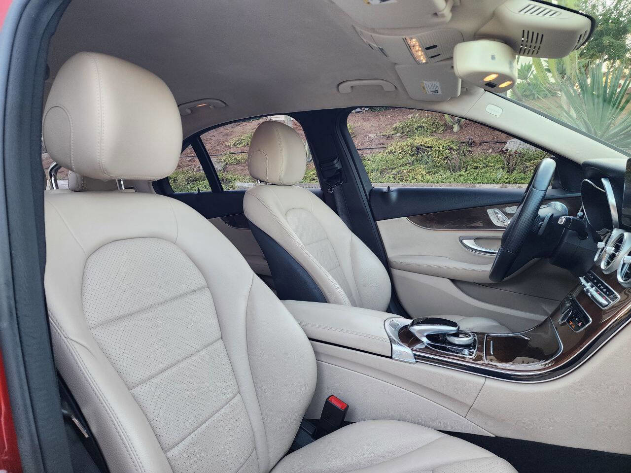 Used 2017 Mercedes-Benz C 300 4MATIC Sedan image 30