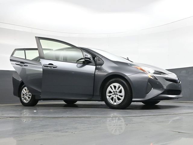 Used 2017 Toyota Prius Two image 40