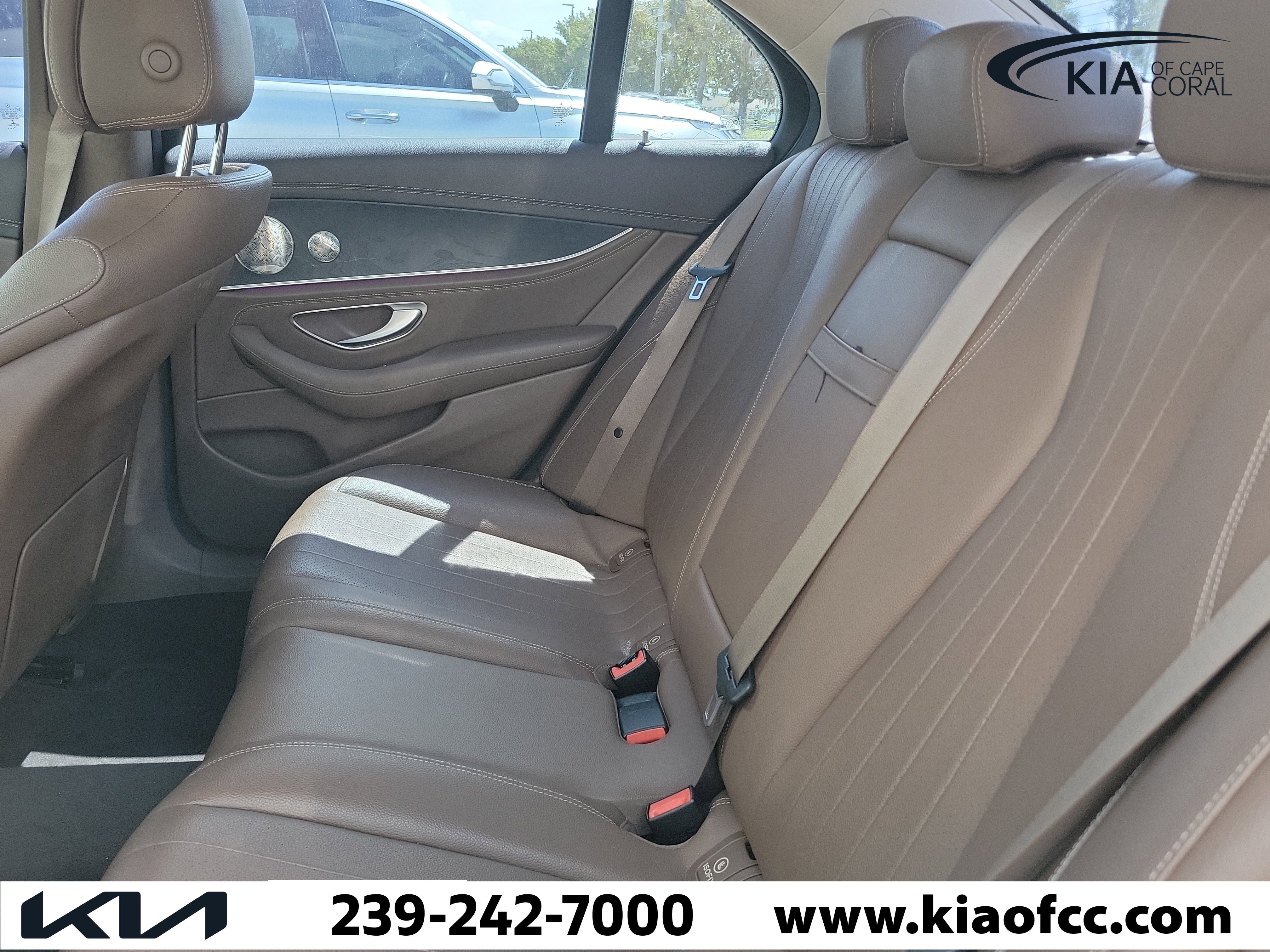 Used 2017 Mercedes-Benz E 300 image 8