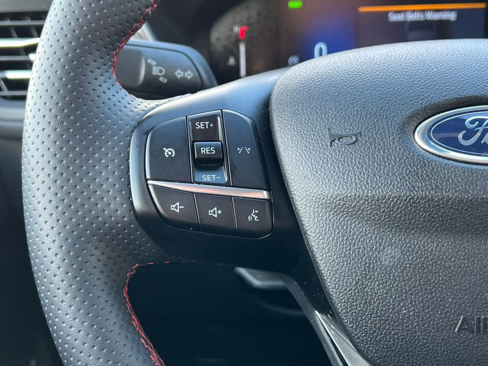 Certified 2023 Ford Escape ST-Line Select image 18