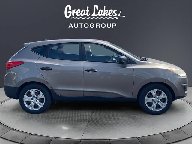 Used 2010 Hyundai Tucson GLS FWD image 6