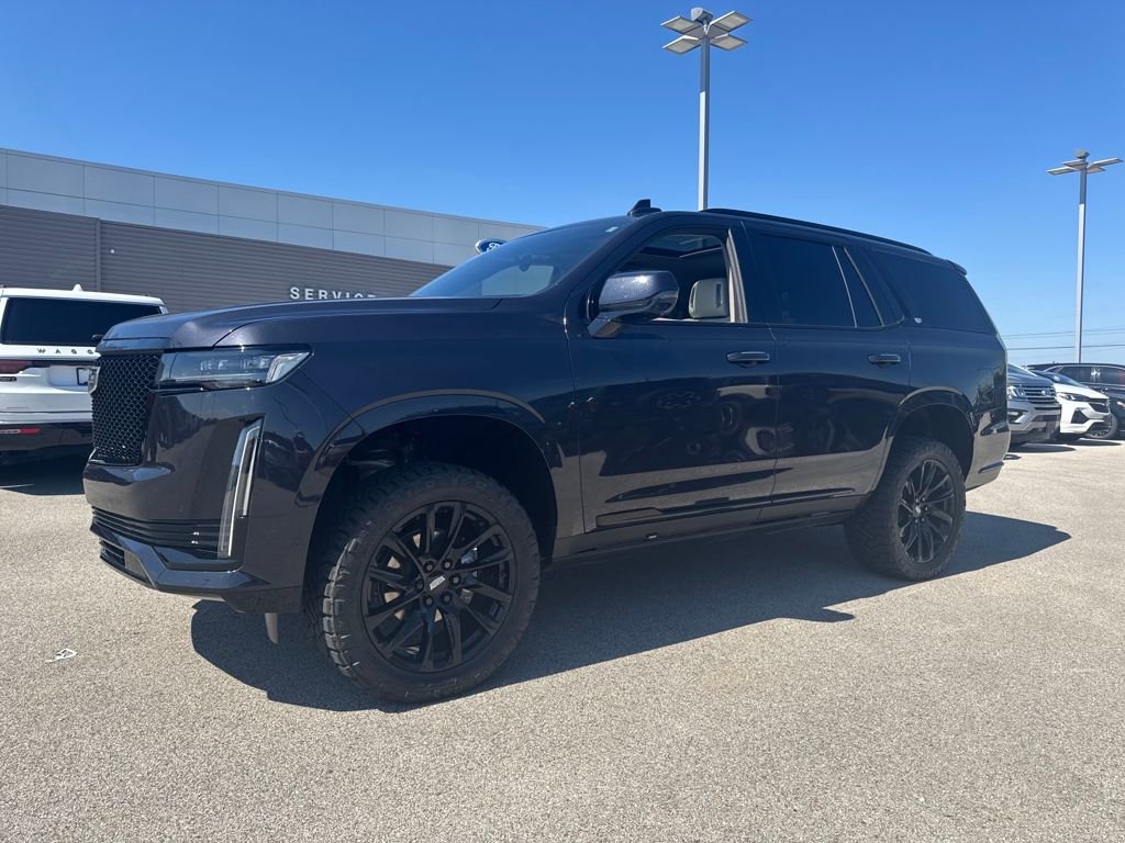 Used 2024 Cadillac Escalade Sport Platinum w/ LPO, ONYX Package image 3