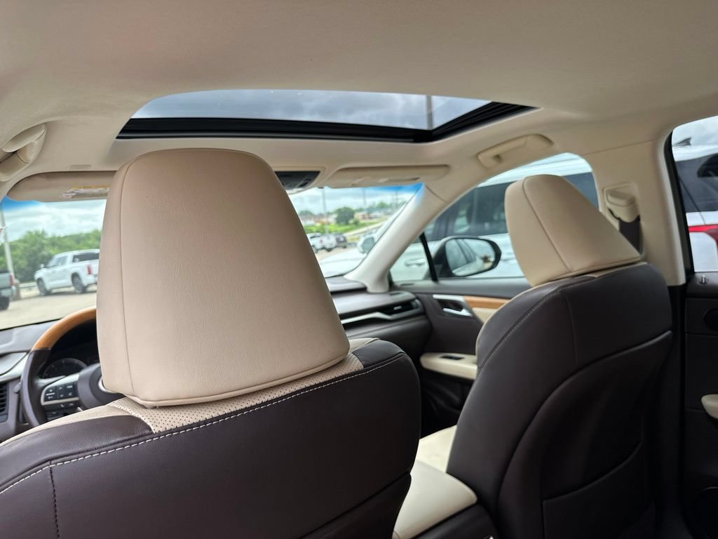 Used 2018 Lexus RX 350L AWD w/ Premium Package image 24