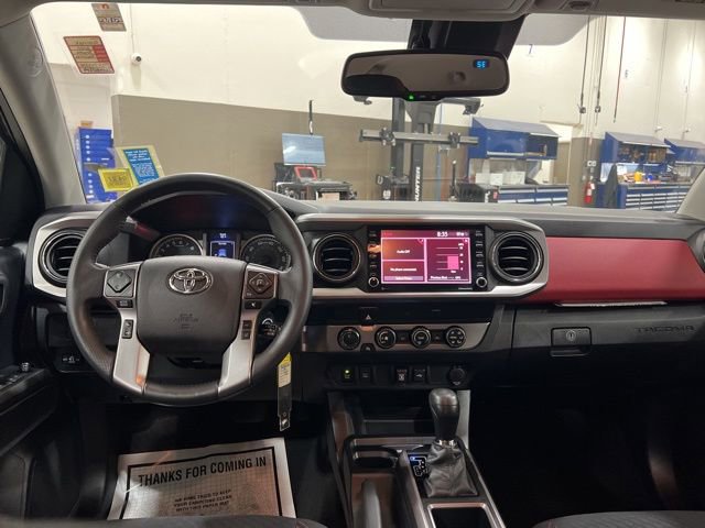 Used 2020 Toyota Tacoma SR5 w/ Technology Package image 5