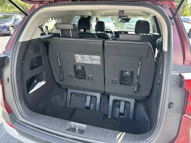 Used 2025 Kia Carnival FWD image 12