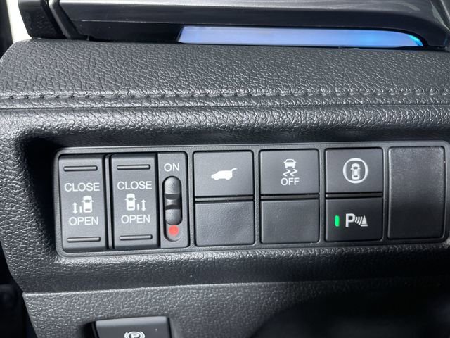 Used 2023 Honda Odyssey Elite image 25