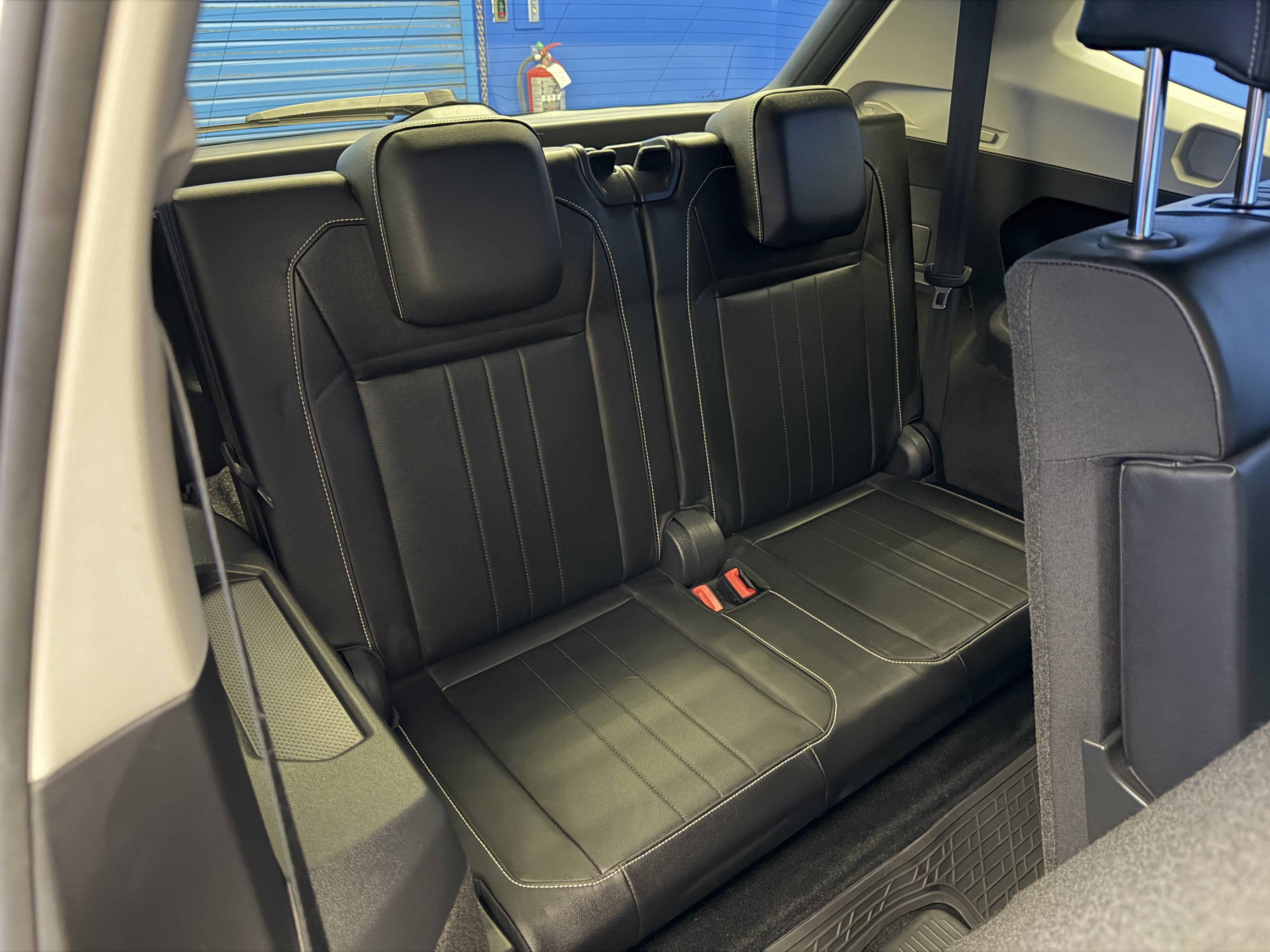 Certified 2023 Volkswagen Tiguan SE FWD image 26