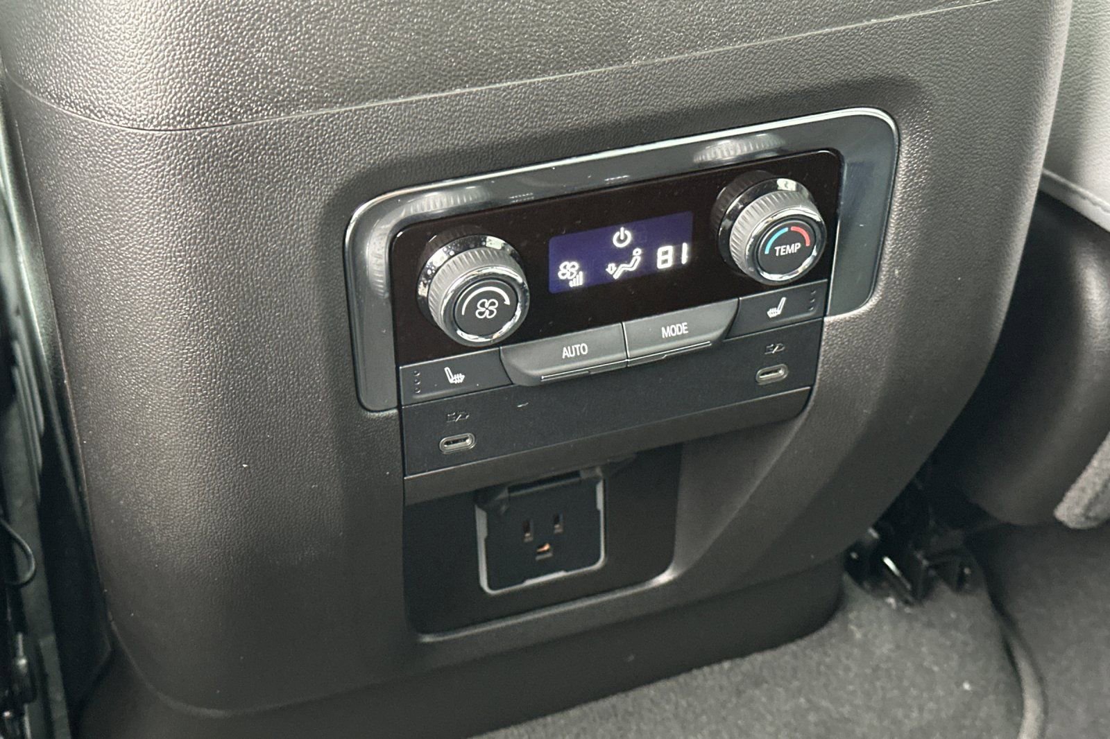 New 2026 Chevrolet Suburban Premier w/ Sun And Tow Package image 14