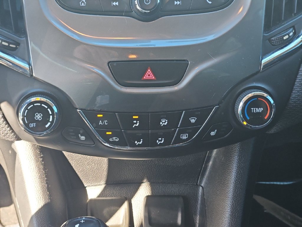 Used 2018 Chevrolet Cruze LT w/ LT Fleet Convenience Package FWD image 21