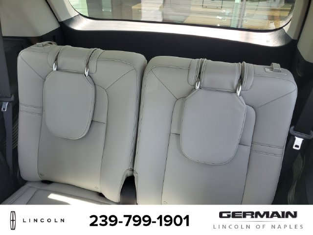 New 2026 Lincoln Aviator AWD image 18