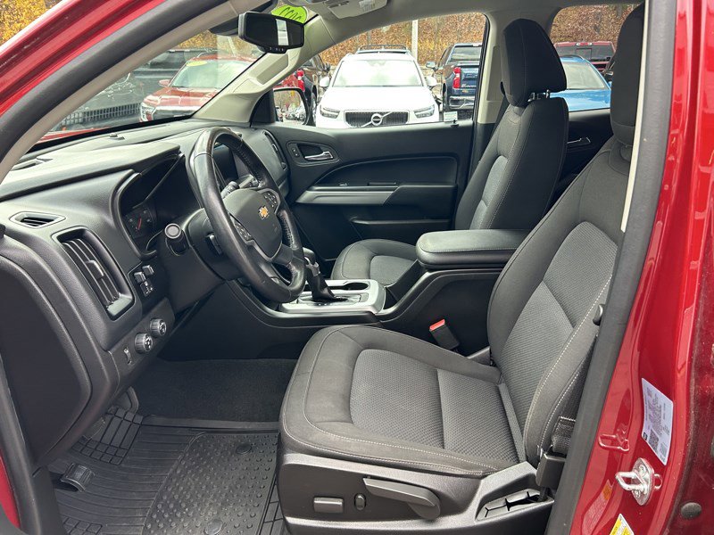 Used 2022 Chevrolet Colorado LT w/ Safety Package image 18