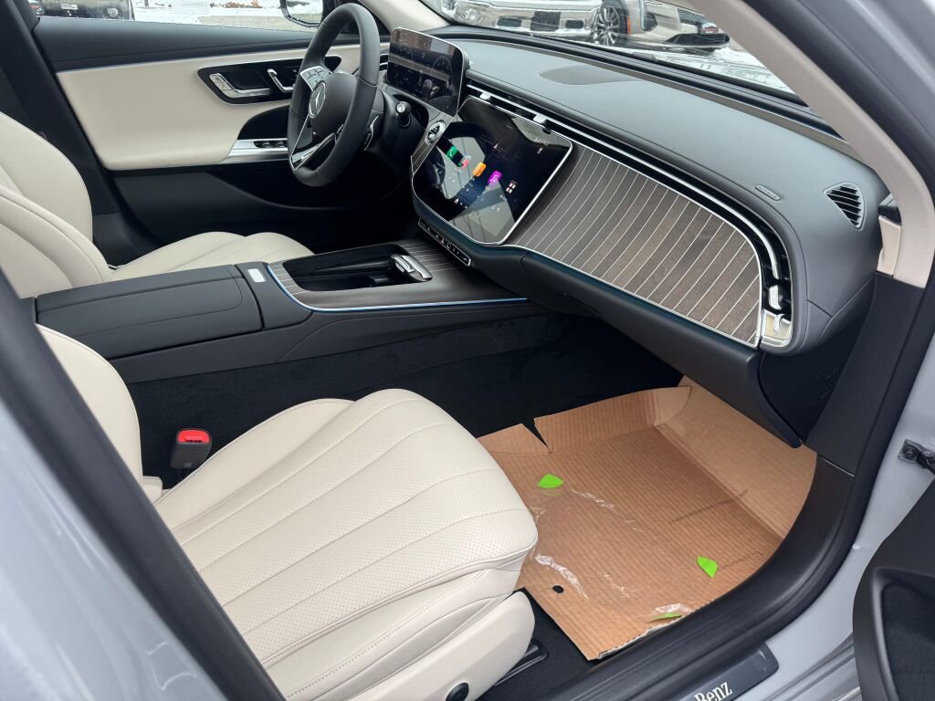 New 2026 Mercedes-Benz E 350 4MATIC Sedan image 21
