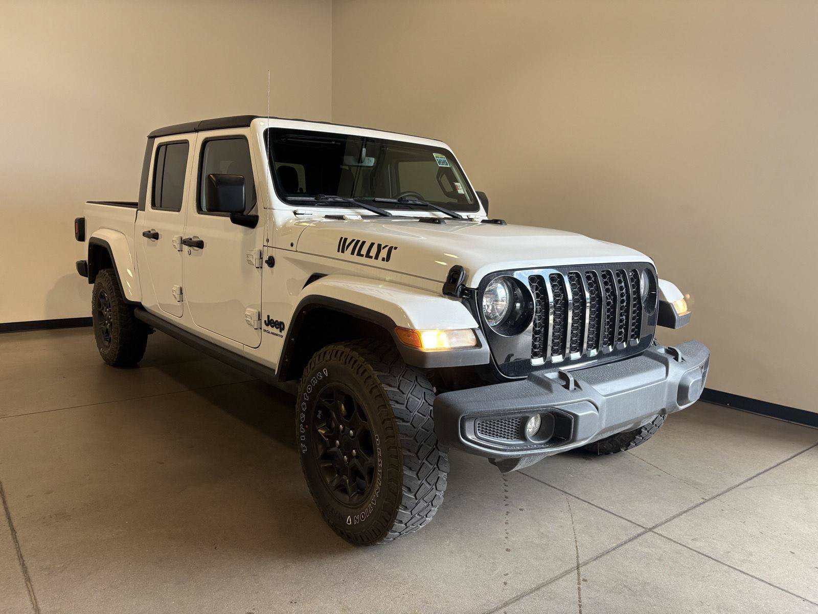 Used 2023 Jeep Gladiator Sport AWD/4WD image 1