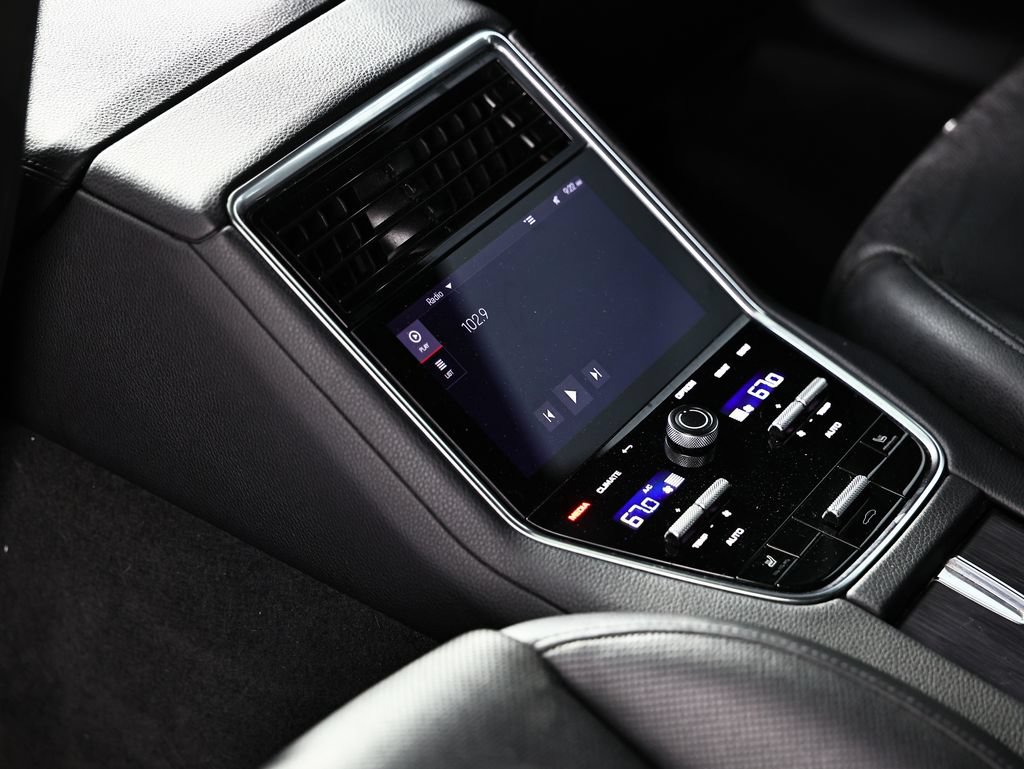 Used 2022 Porsche Panamera image 26