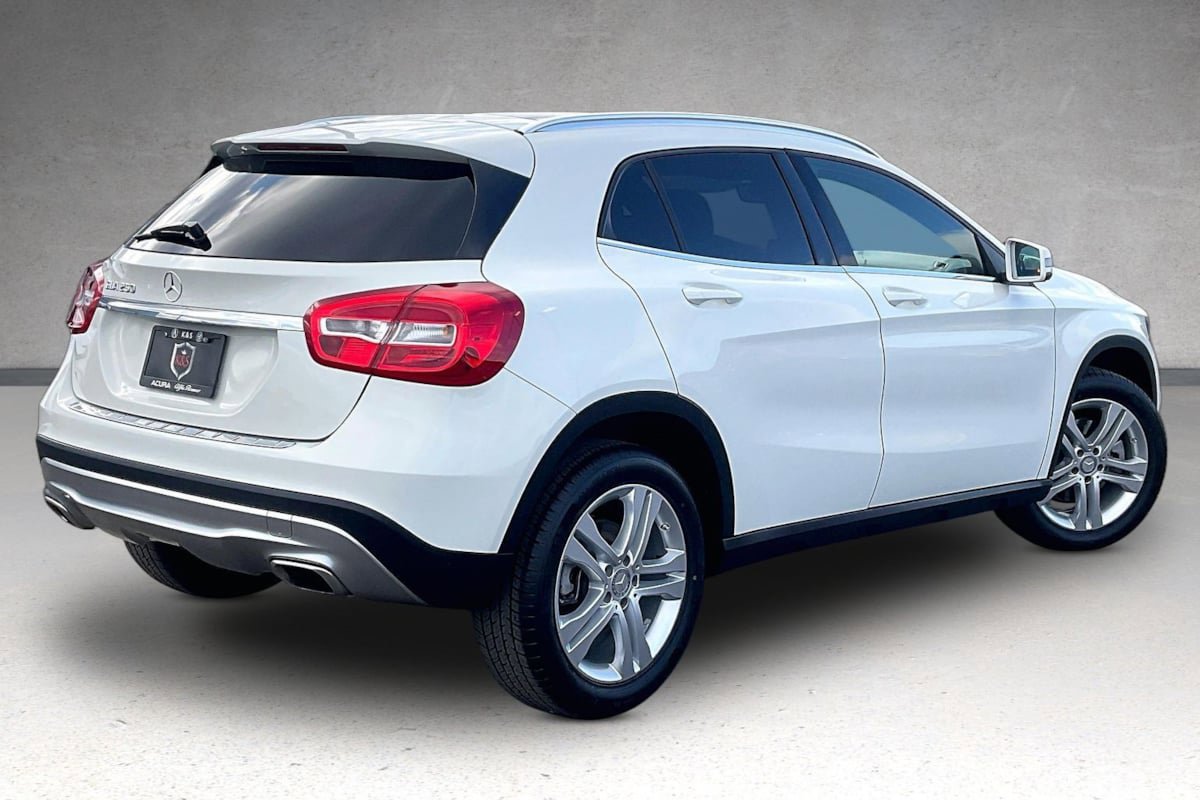 Used 2016 Mercedes-Benz GLA 250 image 35