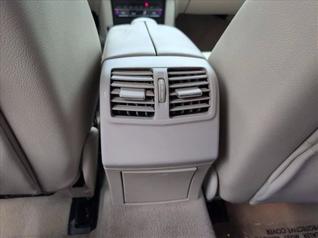 Used 2015 Mercedes-Benz E 350 Sedan image 18