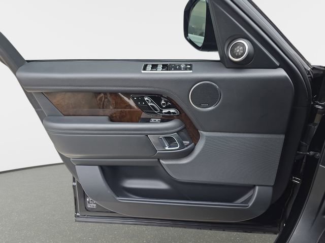 Used 2022 Land Rover Range Rover Westminster Edition image 29