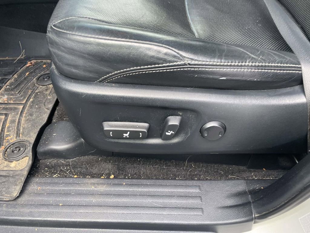 Used 2018 Toyota 4Runner Limited image 29