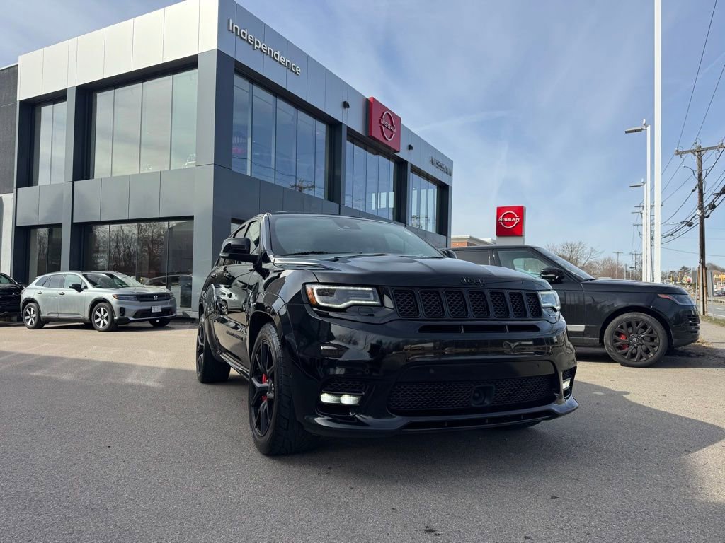 Used 2018 Jeep Grand Cherokee SRT image 7