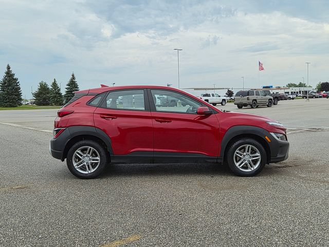 Used 2022 Hyundai Kona SE AWD/4WD image 4
