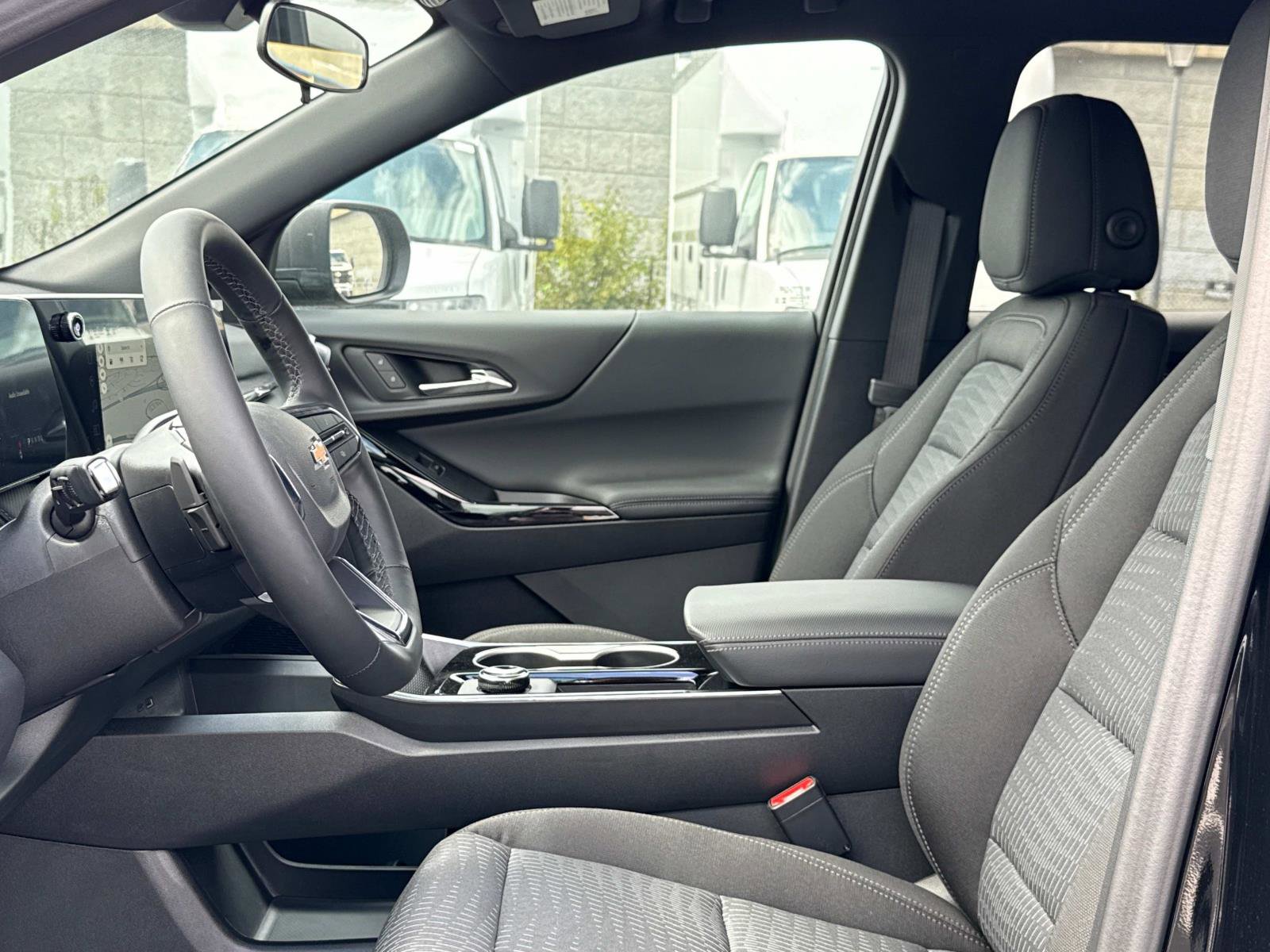 New 2026 Chevrolet Equinox LT w/ LPO, Floor Liner Package image 16