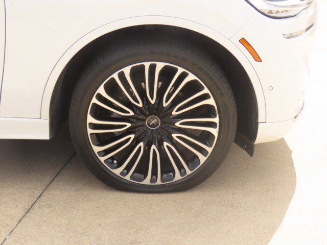 Certified 2022 Lincoln Aviator Black Label AWD/4WD image 7