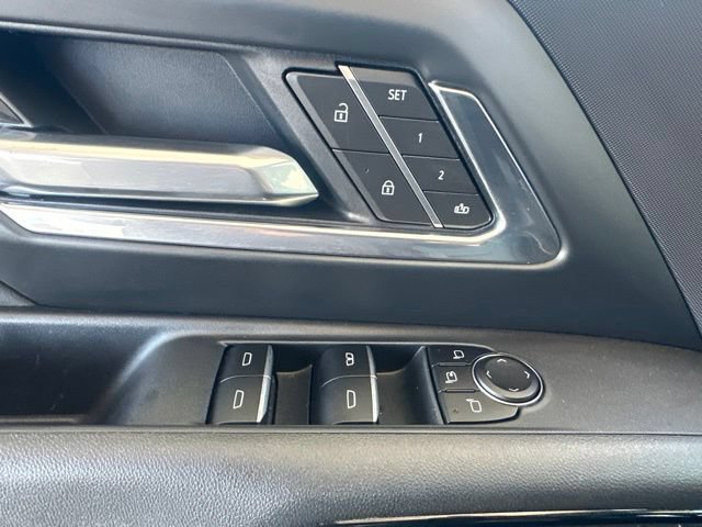 Used 2026 Chevrolet Silverado EV LT AWD/4WD image 29