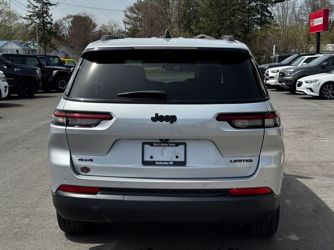 Used 2024 Jeep Grand Cherokee L Limited w/ Luxury Tech Group II AWD/4WD image 5
