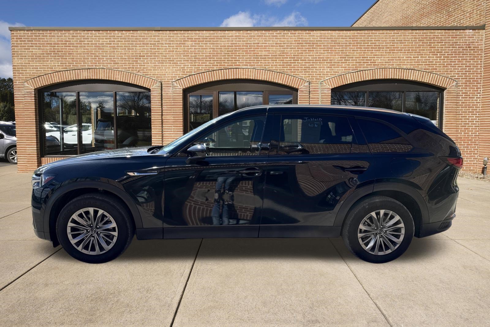 Certified 2025 MAZDA CX-90 3.3 Turbo w/ Preferred Package AWD/4WD image 12