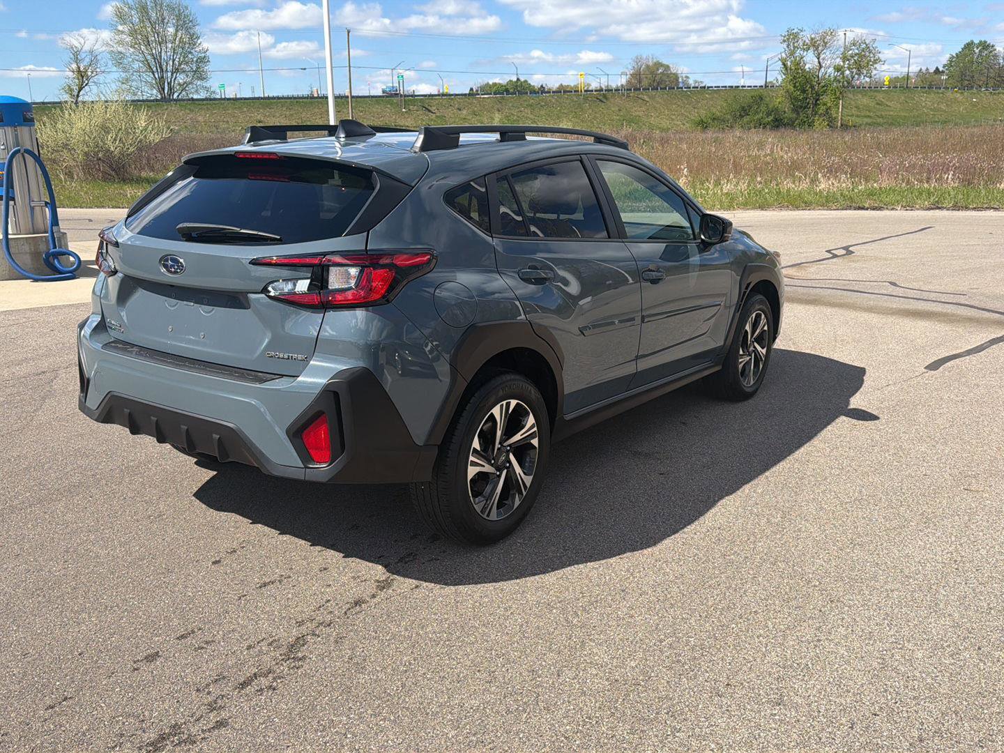 Used 2024 Subaru Crosstrek 2.0i Premium AWD/4WD image 5