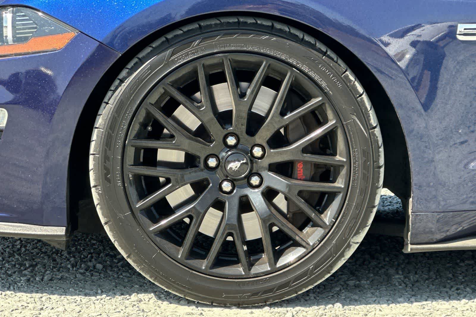 Used 2018 Ford Mustang GT w/ GT Performance Package RWD image 12
