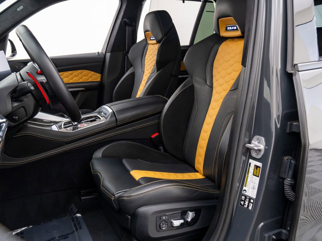 Used 2024 BMW X5 M Competition w/ Executive Package image 15