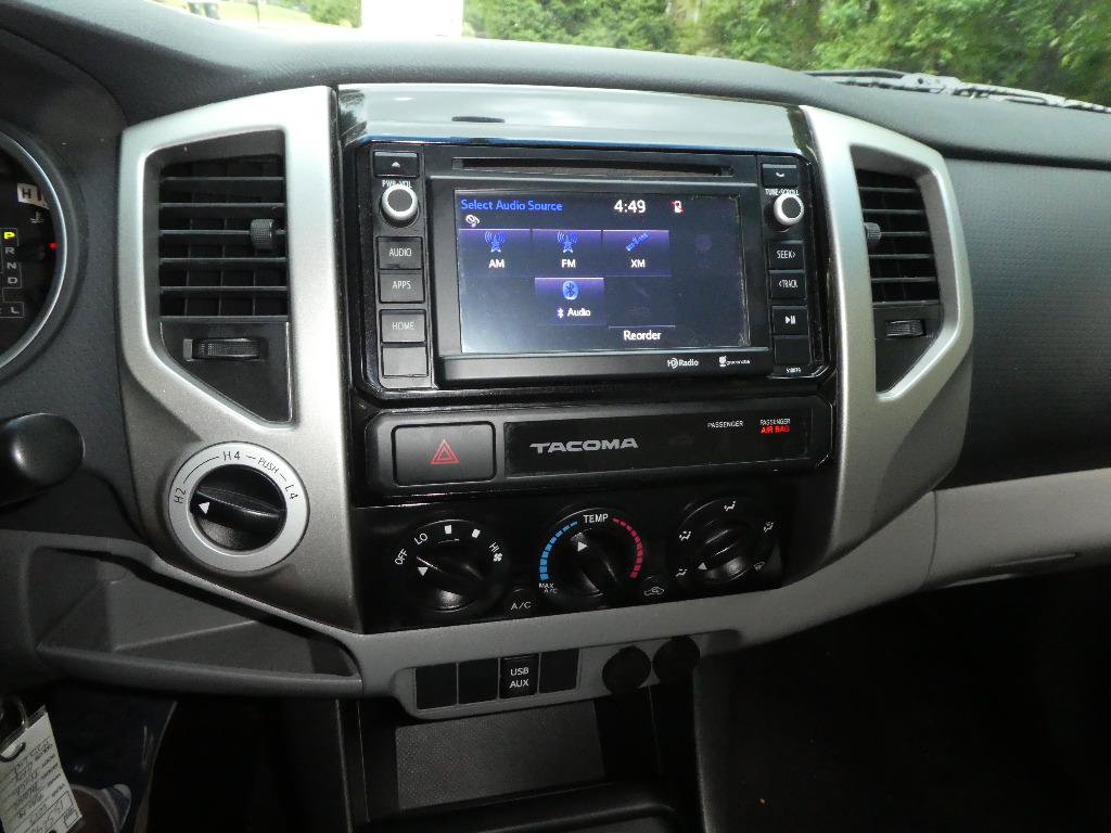 Used 2015 Toyota Tacoma 4x4 Double Cab w/ SR5 Package image 11