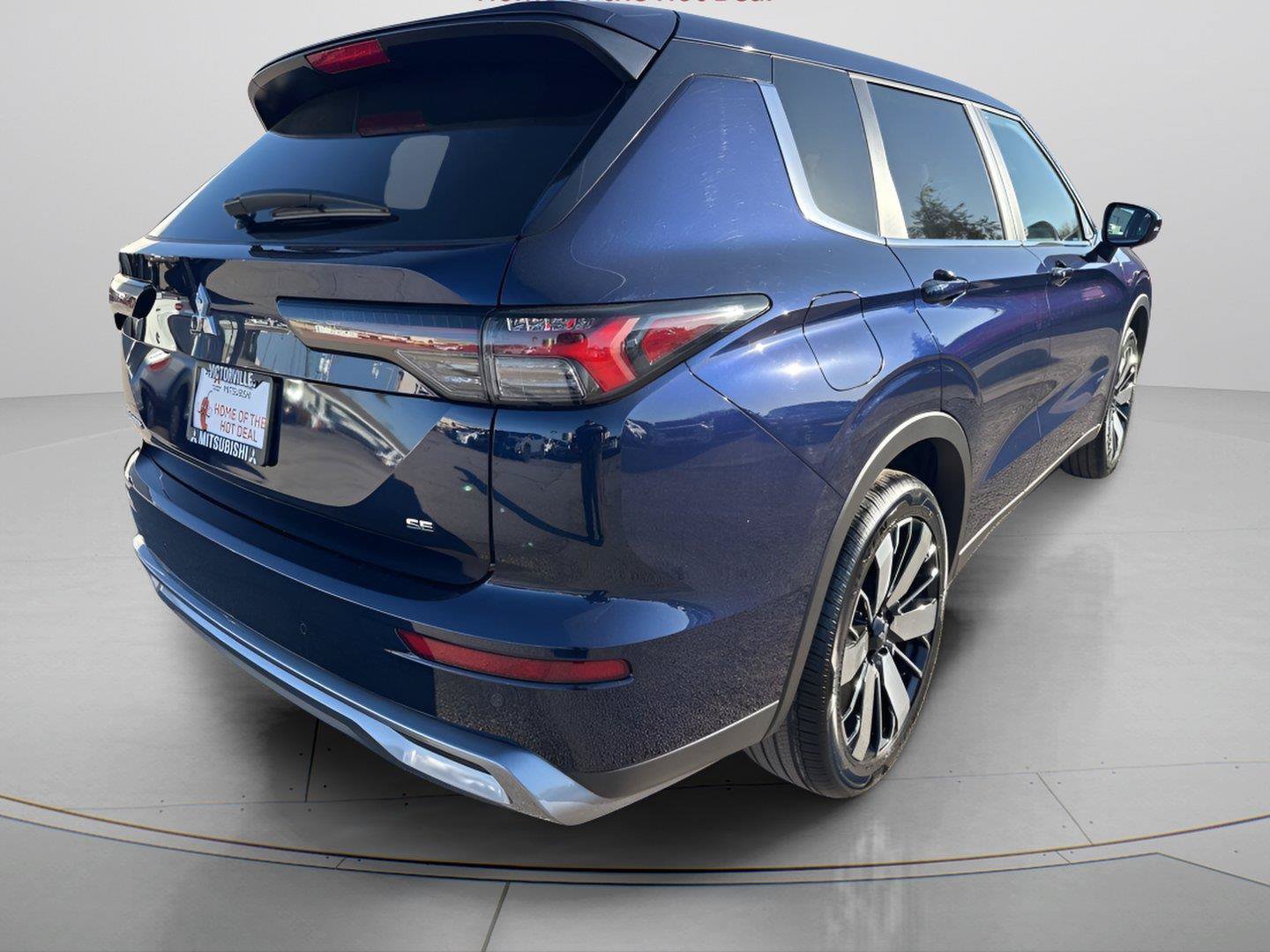 New 2026 Mitsubishi Outlander SE FWD image 8