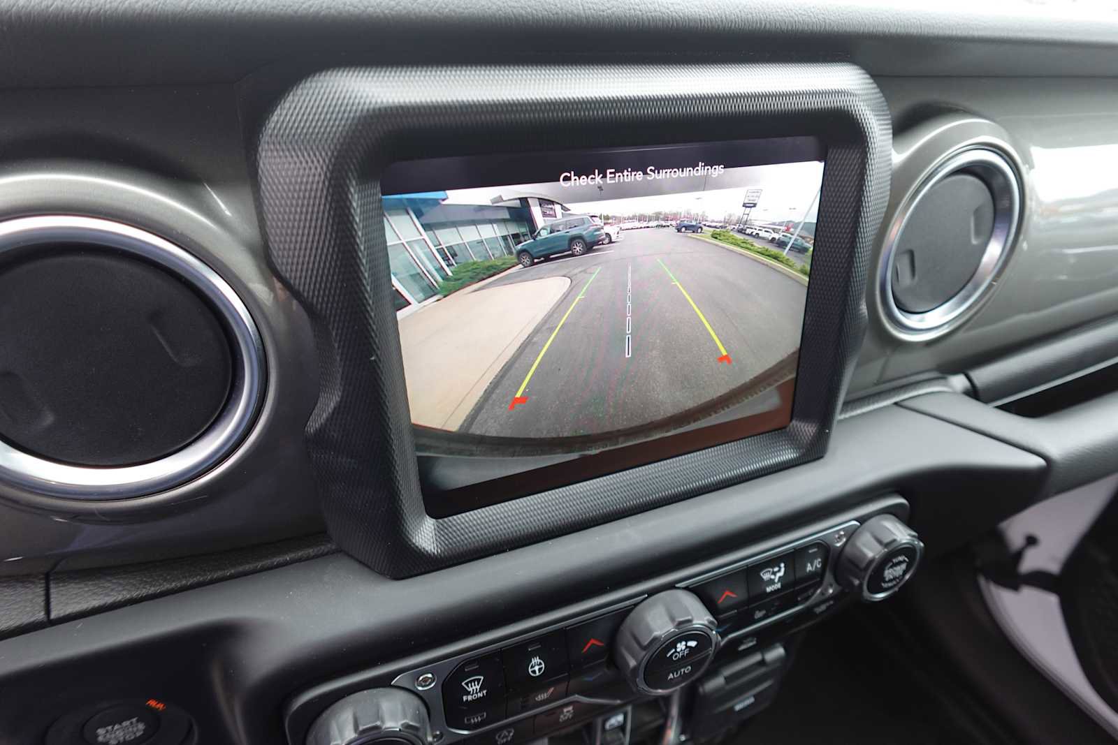 Used 2023 Jeep Wrangler Sahara w/ LED Lighting Group AWD/4WD image 24