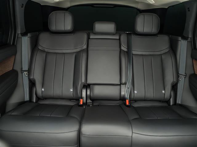 Used 2026 Land Rover Range Rover SE AWD/4WD image 30
