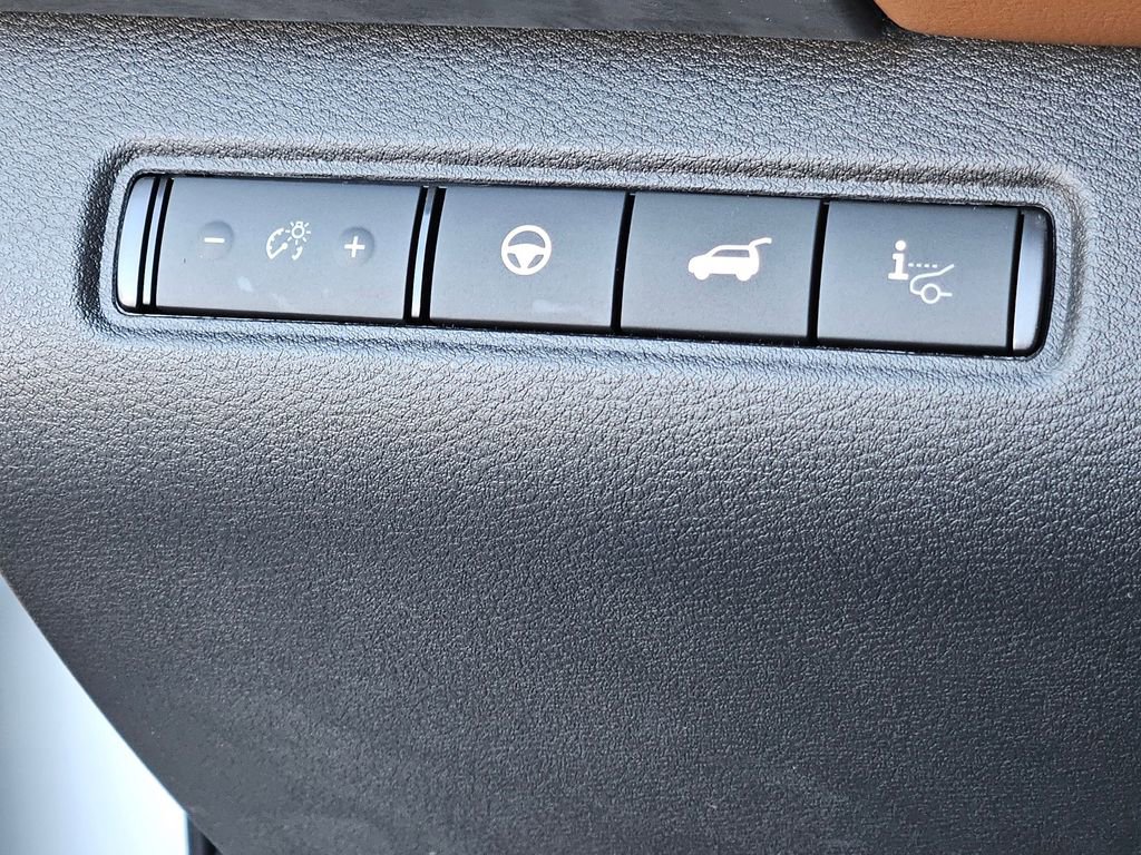 New 2026 Nissan Pathfinder Platinum image 16