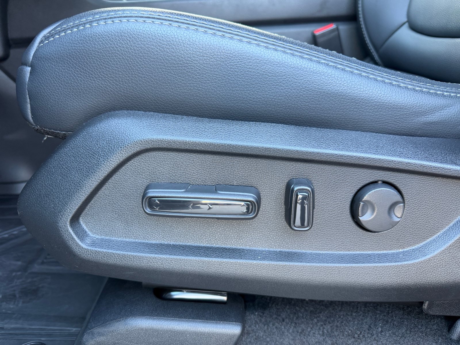 Used 2026 Honda Pilot EX-L image 24