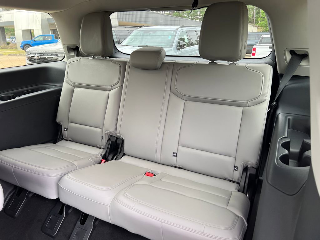 New 2026 Ford Expedition Active RWD image 24