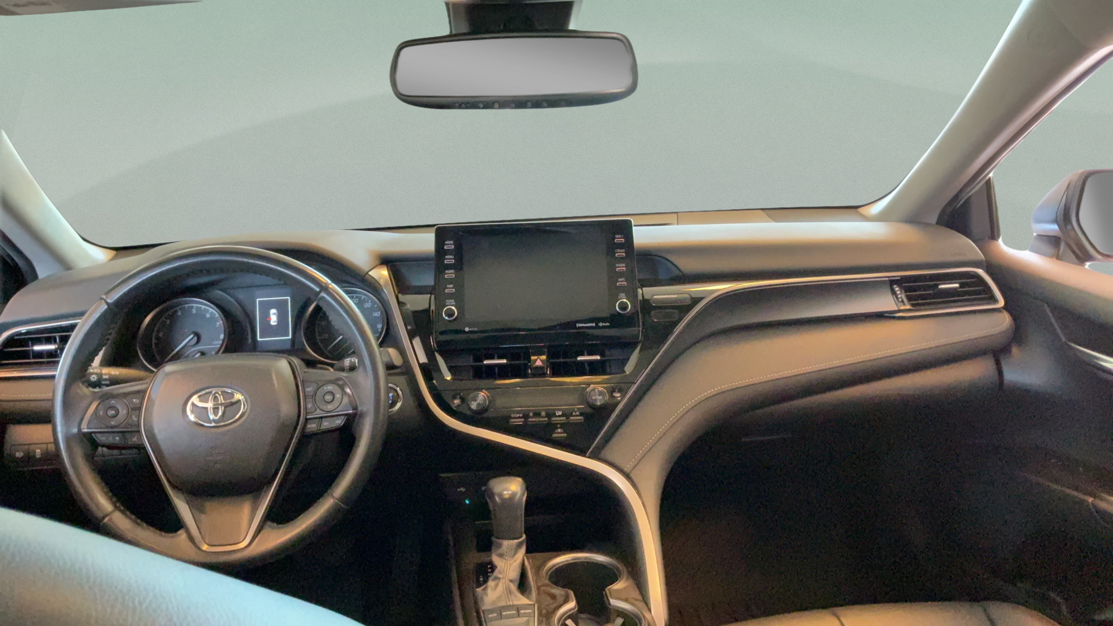 Used 2022 Toyota Camry SE w/ Audio Upgrade Package FWD image 28
