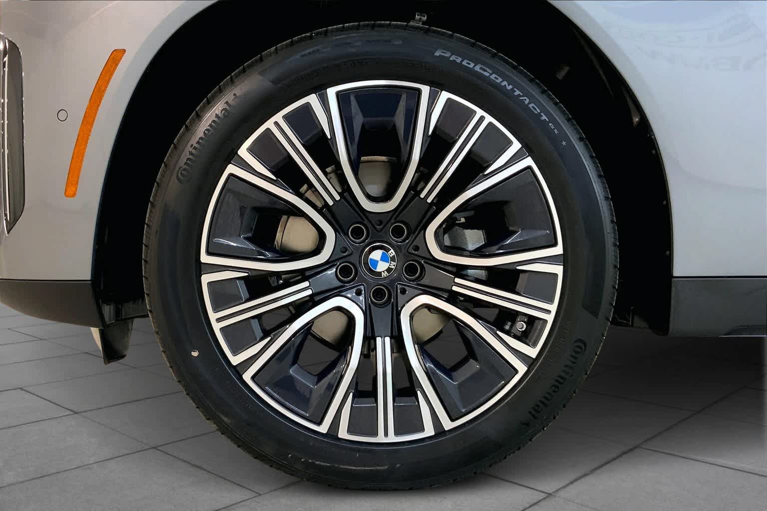 New 2025 BMW X3 xDrive30i w/ Premium Package AWD/4WD image 11