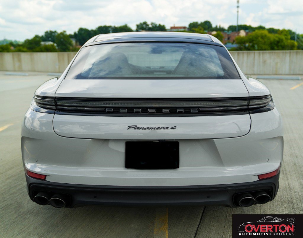 Used 2025 Porsche Panamera 4 image 5