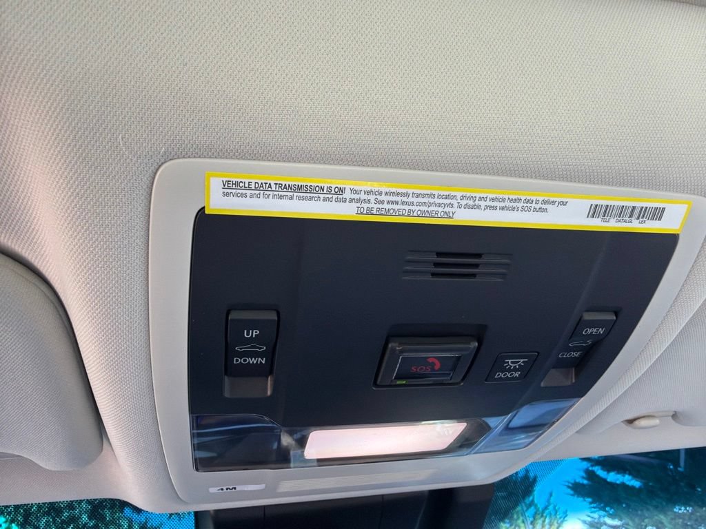Used 2024 Lexus ES 300h w/ Technology Package FWD image 32