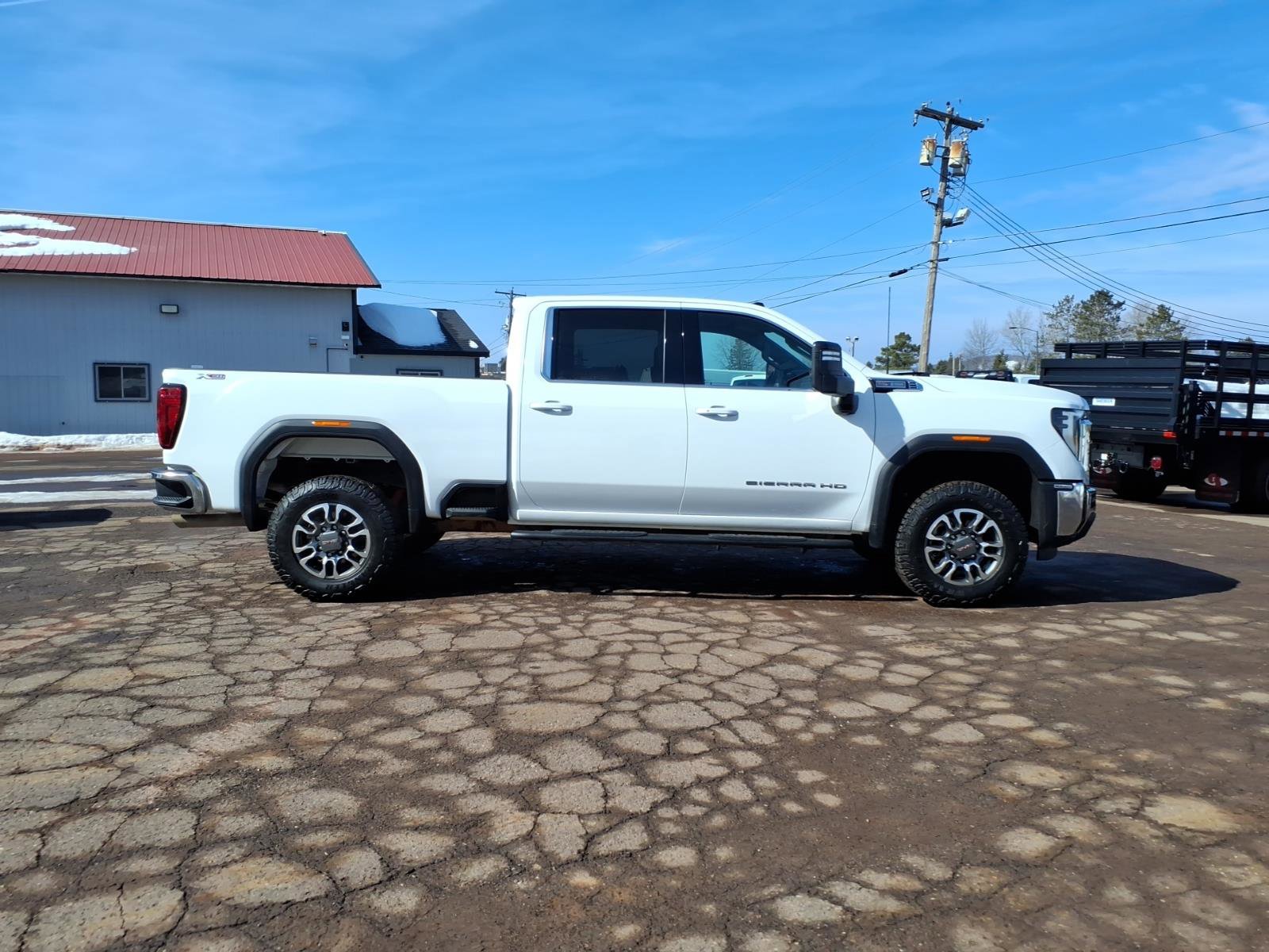Used 2024 GMC Sierra 2500 SLE w/ SLE Convenience Package AWD/4WD image 7
