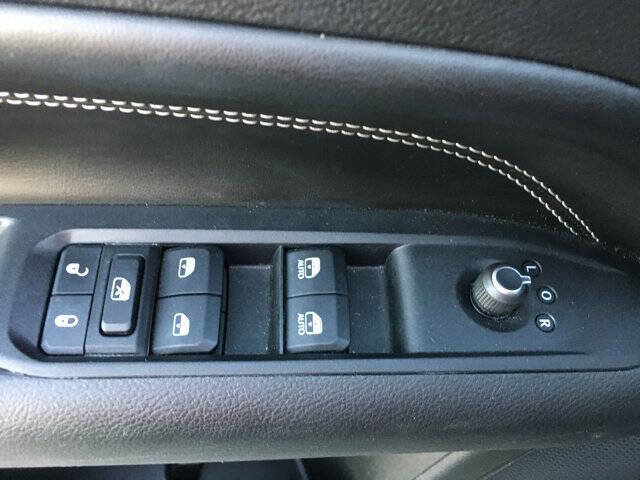 Used 2022 Jeep Compass Latitude image 12