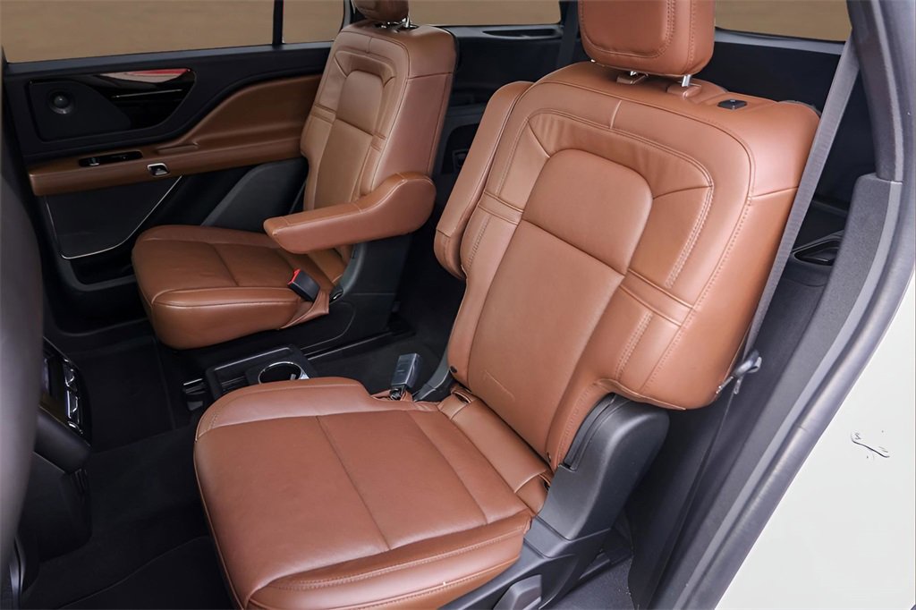 Used 2022 Lincoln Aviator Reserve w/ Equipment Group 201A image 23