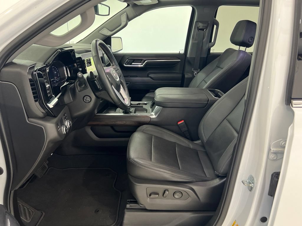 Used 2023 GMC Sierra 1500 SLT w/ SLT Premium Plus Package RWD image 20